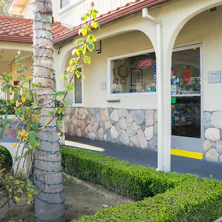 Travelers Inn-3